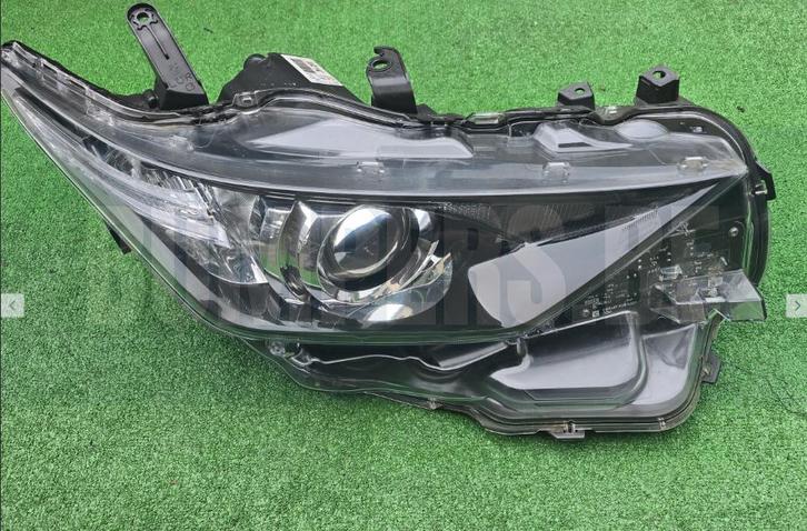 Koplamp TOYOTA AURIS 2 II FACELIFT LENS + LED FRONT LAMP 811, Auto-onderdelen, Verlichting, Gebruikt, 6 maanden garantie, Ophalen of Verzenden