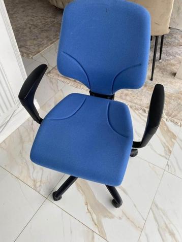 Ergonomische bureaustoel Giroflex 64 blauw beschikbaar voor biedingen