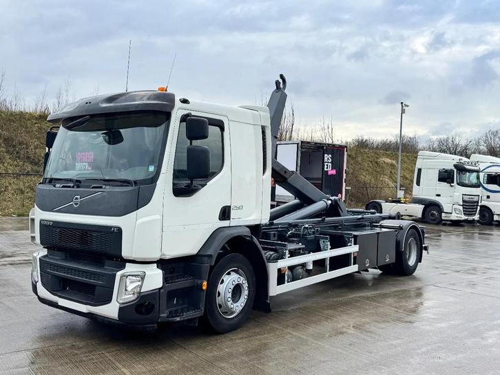 Volvo FE 250 18t HAAKSYSTEEM EURO6 (bj 2015), Auto's, Vrachtwagens, Bedrijf, Te koop, Volvo, Overige brandstoffen, Euro 6, BTW verrekenbaar
