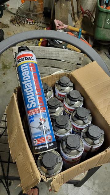 Lot de 10 bonbonnes mousse polyurethane  beschikbaar voor biedingen