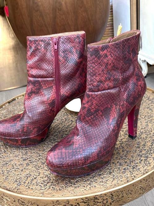 LODI prachtige chic lage leer botjes 41 hoge hak als nieuw, Kleding | Dames, Schoenen, Zo goed als nieuw, Lage of Enkellaarzen