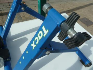 Hometrainer - TACX-trainingsroller. beschikbaar voor biedingen