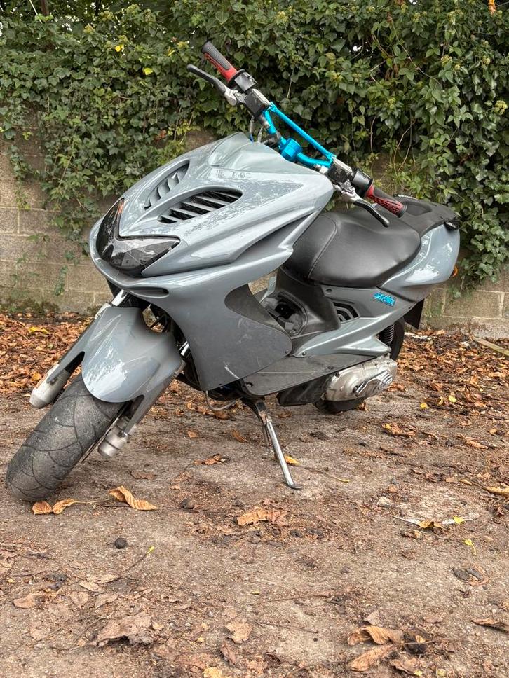 À Vendre. MBK Nitro 25Cc clés papier, Fietsen en Brommers, Scooters | Yamaha, Zo goed als nieuw, Ophalen