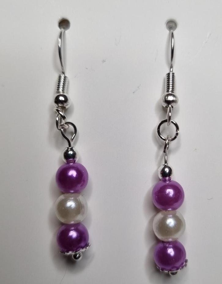Boucles d’oreilles   – Perles violettes et blanche nacrées, Bijoux, Sacs & Beauté, Boucles d'oreilles, Neuf, Pendantes, Argent