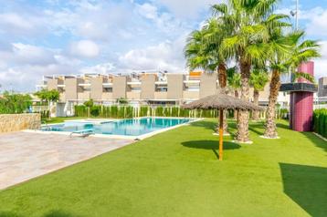 Laatste benedenwoningen in Aguas Nuevas Torrevieja beschikbaar voor biedingen