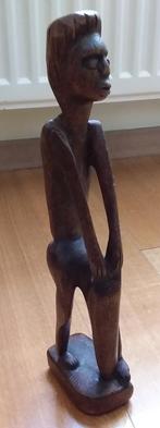 Statuette Africaine en bois sculpté, Enlèvement