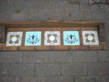 muurkapstok beschikbaar voor biedingen