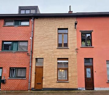 Huis te koop in Gent, 2 slpks beschikbaar voor biedingen
