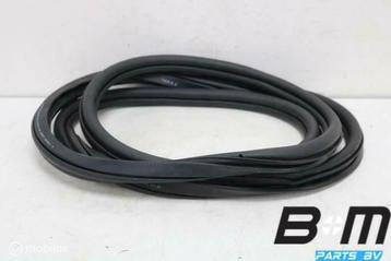 Portierrubber rechtsachter VW Golf 7 5drs 5G6867914B beschikbaar voor biedingen