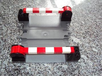 Duplo, overweg voor trein op batterijen  beschikbaar voor biedingen