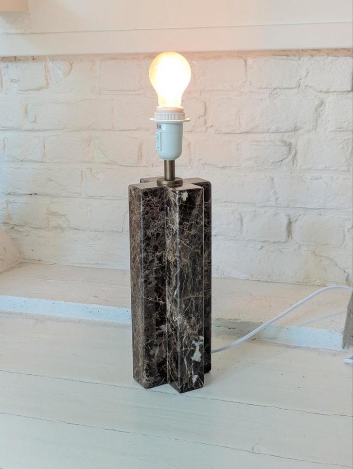 Marmeren tafellamp Takai Studio Mavro / Sofie Lefèvre, Huis en Inrichting, Lampen | Tafellampen, Zo goed als nieuw, 50 tot 75 cm