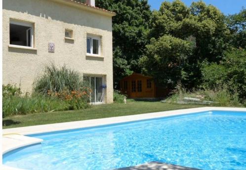 Magnifique maison de 240m2 sur un jardin de 3000m2, Vacances, Maisons de vacances | France, Appartement, Jardin, Piscine