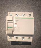 Diverse (differentieel) automaten - zekeringen, Ophalen of Verzenden, Gebruikt, Overige typen