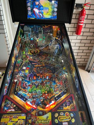 Avengers infinity ques premium flipperkast beschikbaar voor biedingen