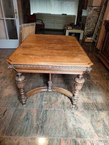 elegante vintage eiken eettafel, compleet met 3 verlengstukk beschikbaar voor biedingen