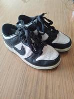 Nike Panda dunk low maat 32, Enlèvement, Utilisé