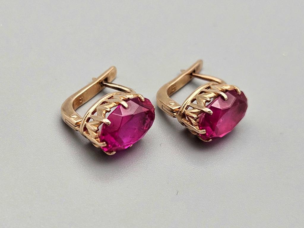 Boucles d'oreilles Vintage en or avec rubis. 2024/36., Bijoux, Sacs & Beauté, Boucles d'oreilles, Rouge, Enlèvement ou Envoi, Comme neuf