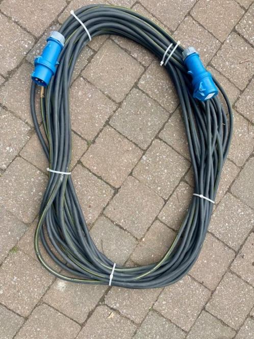 40 meter nieuwe verlengkabel met CEE stekkers 230 Volt 16A, Doe-het-zelf en Bouw, Elektriciteit en Kabels, Nieuw, Kabel of Snoer