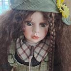 Handgeschilderde porseleinen pop, Ophalen of Verzenden, Nieuw, Pop