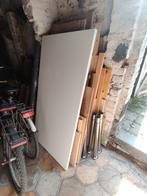 Wit Ikea bureau 150x75 met uitschuifbare poten, Huis en Inrichting, Bureaus, Ophalen, Zo goed als nieuw, Bureau
