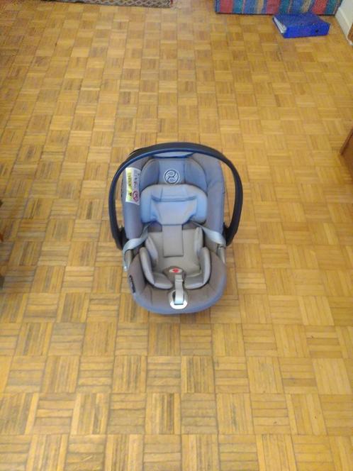 cosy Cybex I-size avec adaptateurs (2 positions), Kinderen en Baby's, Autostoeltjes, Zo goed als nieuw, Overige merken, 0 t/m 10 kg