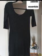 Soirée Zara Basic. Habillez-vous bien pour
En vacances ou en, Enlèvement ou Envoi, Neuf