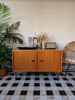 Vintage midcentury dressoir | platenspeler meubel | kast, Huis en Inrichting, Kasten |Televisiemeubels, Ophalen, Zo goed als nieuw