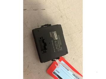 Gateway module van een Volkswagen Tiguan beschikbaar voor biedingen