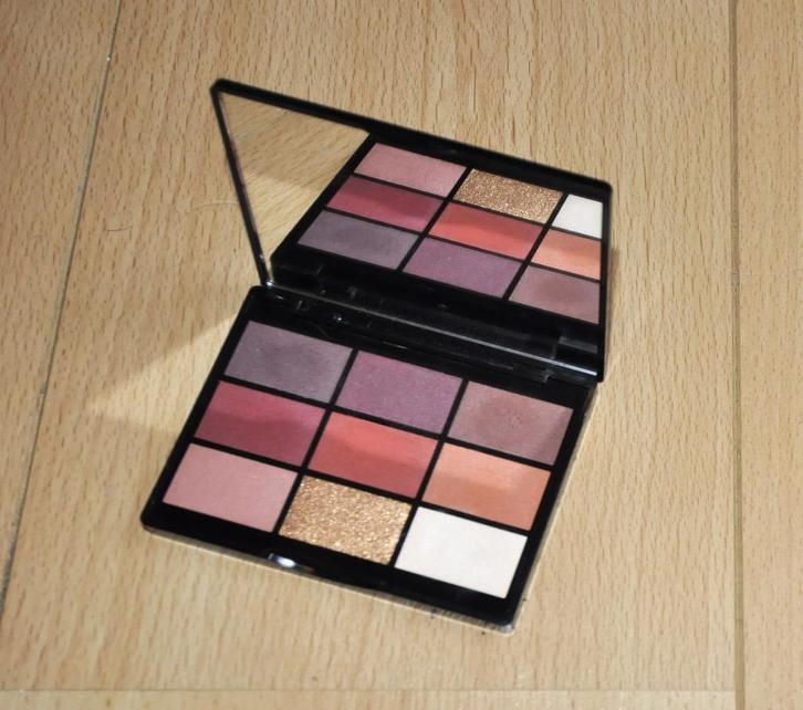 Gosh Palette fards à paupières 9 Shades neuve, Handtassen en Accessoires, Uiterlijk | Cosmetica en Make-up, Nieuw, Make-up, Ogen