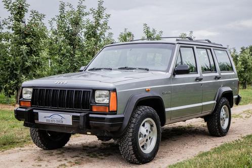 Jeep Cherokee XJ 4.0i Automaat 4X4 / OLDTIMER / SERVO/ AIRCO, Auto's, Jeep, Bedrijf, Te koop, Cherokee, 4x4, Airconditioning, Elektrische ramen
