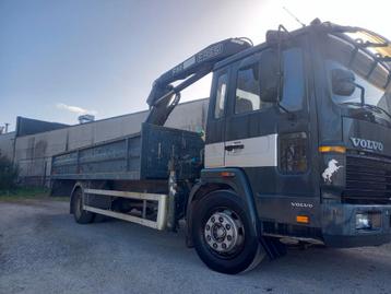Volvo fl6 met kraan bj 98 beschikbaar voor biedingen