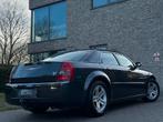 Chrysler 300C 2.7 | Benzine | 2010 | 147000 km, Auto's, Automaat, Achterwielaandrijving, 1800 kg, Zwart