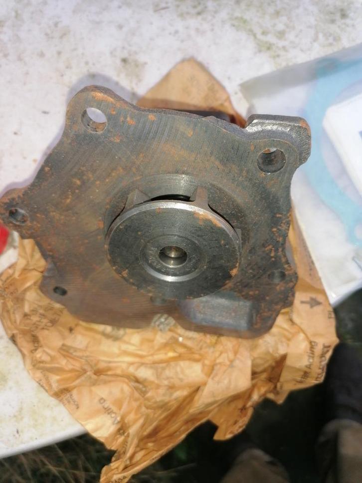 Ford Transit waterpomp 2.5D, Auto-onderdelen, Motor en Toebehoren, Ford, Oldtimer onderdelen, Nieuw, Ophalen