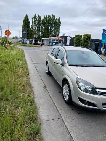 Te koop opel astra benzine stationwagen kmstand 123100km  beschikbaar voor biedingen