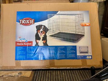 Cage de transport pour chien TRIXIE 116x86x77cm disponible aux enchères