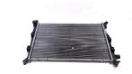 RADIATEUR Mercedes-Benz Vaneo (W414) (01-2001/07-2005), Auto-onderdelen, Gebruikt, Mercedes-Benz