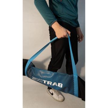 Skitrab skihoes beschikbaar voor biedingen