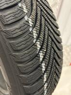 2 nieuwe winterbanden Michelin alpine 5 215/65/r17 99h, Auto-onderdelen, Banden en Velgen, Ophalen