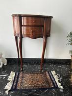 Antiek kast + tapijt, Enlèvement, Comme neuf