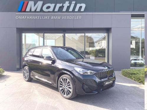 BMW iX1 xDrive30 Msport 20" PANODAK HEADUP NAVI PRO TRKHK, Auto's, BMW, Bedrijf, Te koop, iX1, 360° camera, 4x4, ABS, Adaptieve lichten