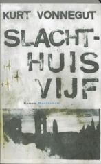 Te Koop Boek SLACHTHUIS 5 Kurt Vonnegut, Ophalen of Verzenden, Gelezen, Kurt Vonnegut