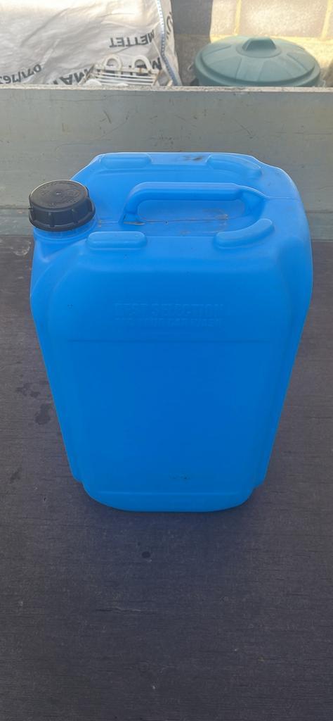 Bidons 25 litres 5€, Tuin en Terras, Regentonnen, Zo goed als nieuw, Ophalen