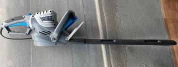GAMMA heggenschaar 710W HS-710ML-2 55 cm beschikbaar voor biedingen