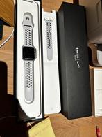 I Watch serie 3 apple Appel Watch 38 silver alu Nike, Audio, Tv en Foto, Ophalen of Verzenden, Zo goed als nieuw