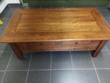 Eiken salontafel beschikbaar voor biedingen