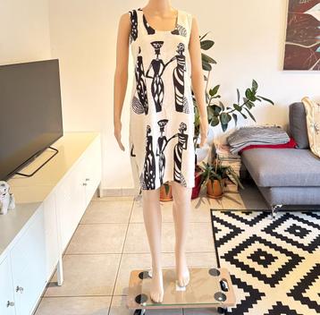 Light summer dress with beautiful African print (size M) beschikbaar voor biedingen