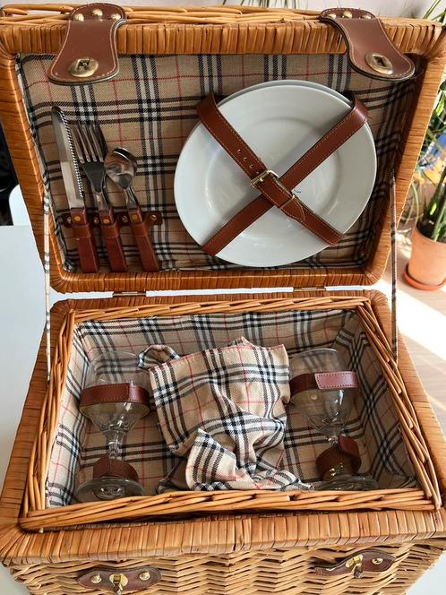 Picknickmand, Hobby en Vrije tijd, Picknickmanden, Zo goed als nieuw, Ophalen