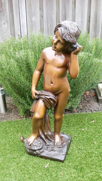 Antiek bronzen beeld  beschikbaar voor biedingen