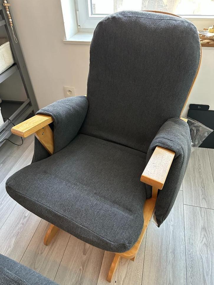 Fauteuil à bascule avec repose-pieds, Huis en Inrichting, Fauteuils, Gebruikt, Hout, 75 tot 100 cm, 150 cm of meer, Ophalen
