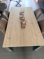 Tafel zonder stoelen te koop, Ophalen